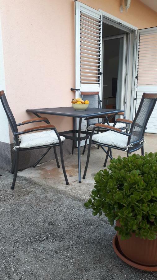 Apartman Stulic Makarska Ngoại thất bức ảnh