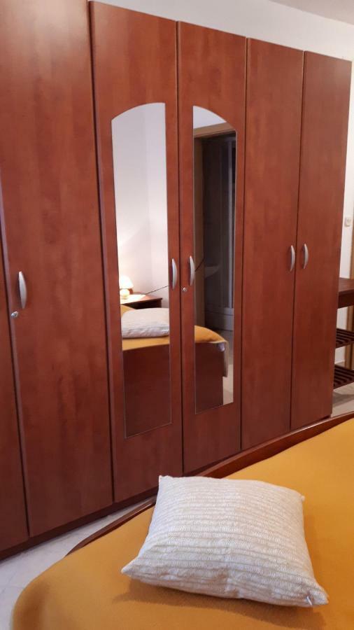 Apartman Stulic Makarska Ngoại thất bức ảnh